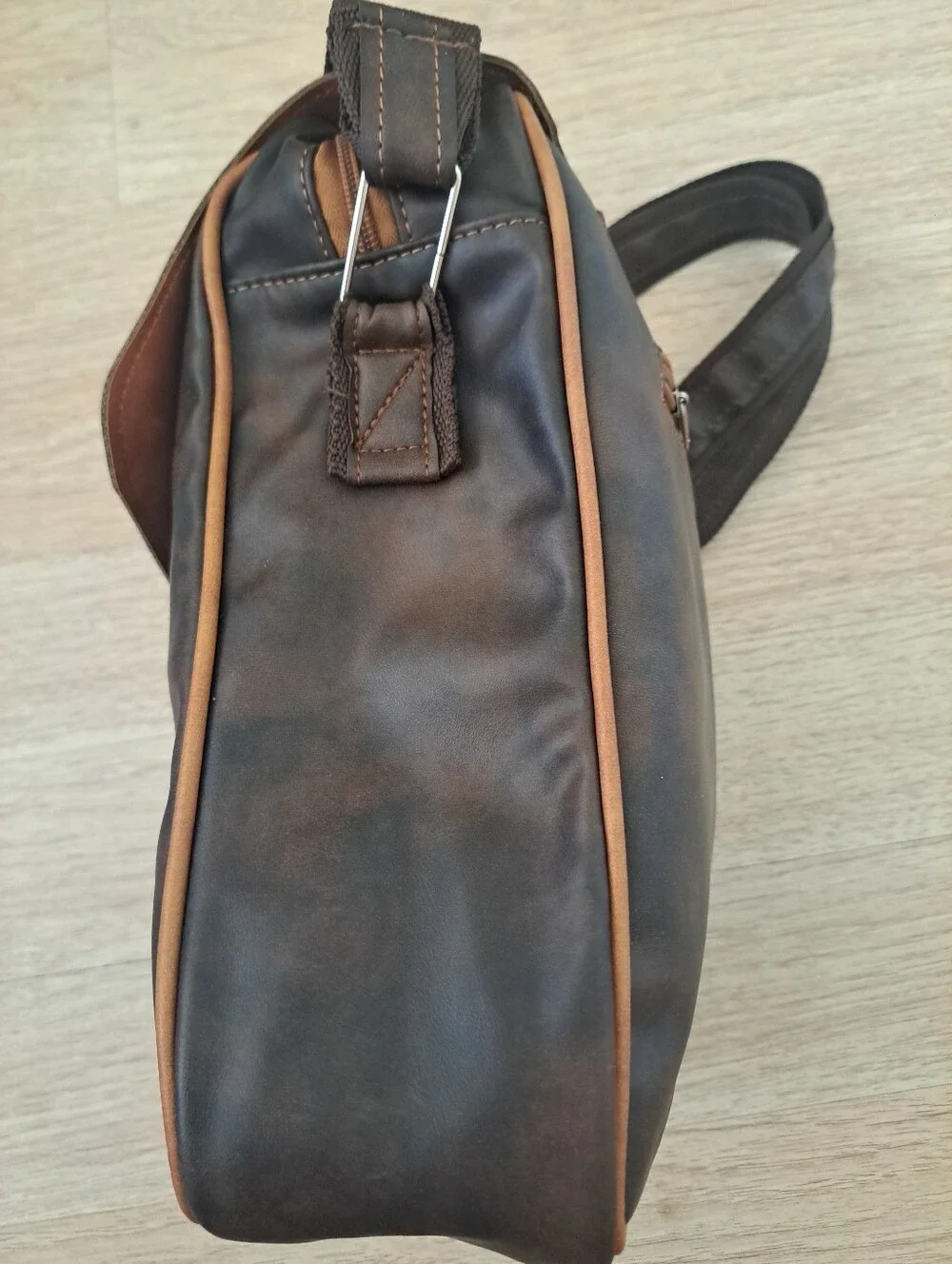 FRAGUA CONSTRUCO ONES CAPIBARA Brown Two-Tone Bag for Men